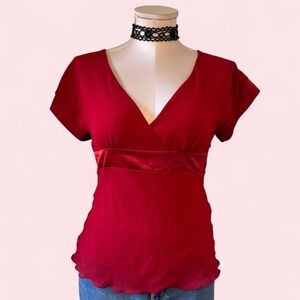 Red satin-trim plunge top
